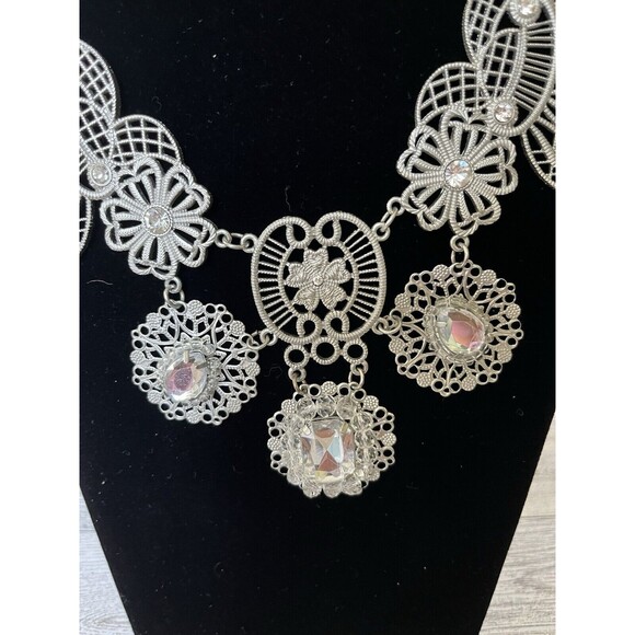 Floral Silver Tone Statement Chain Link Necklace Faux Crystals 21" Adjustable - Picture 2 of 5